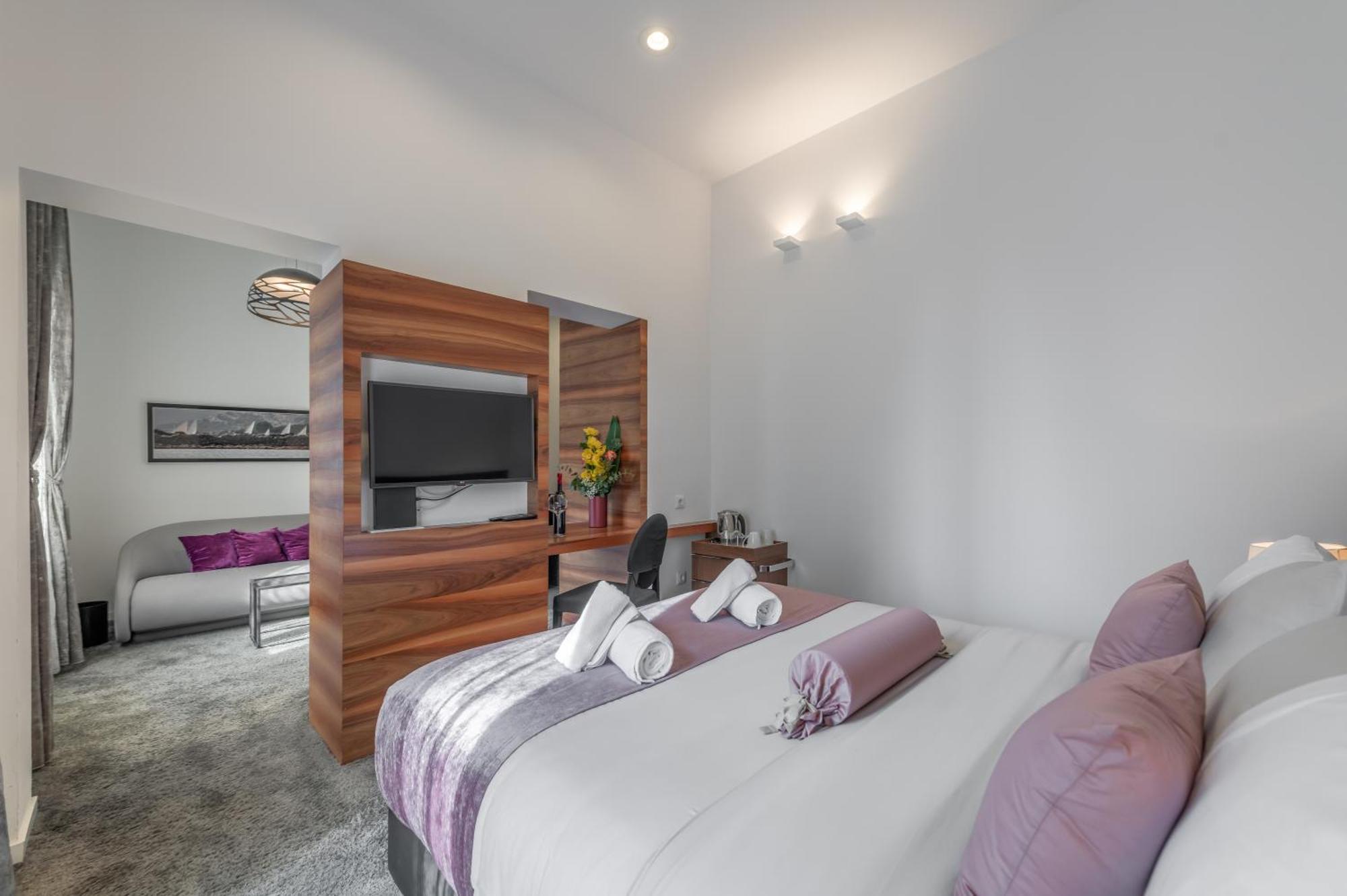 Starlight Luxury Suites Split Extérieur photo