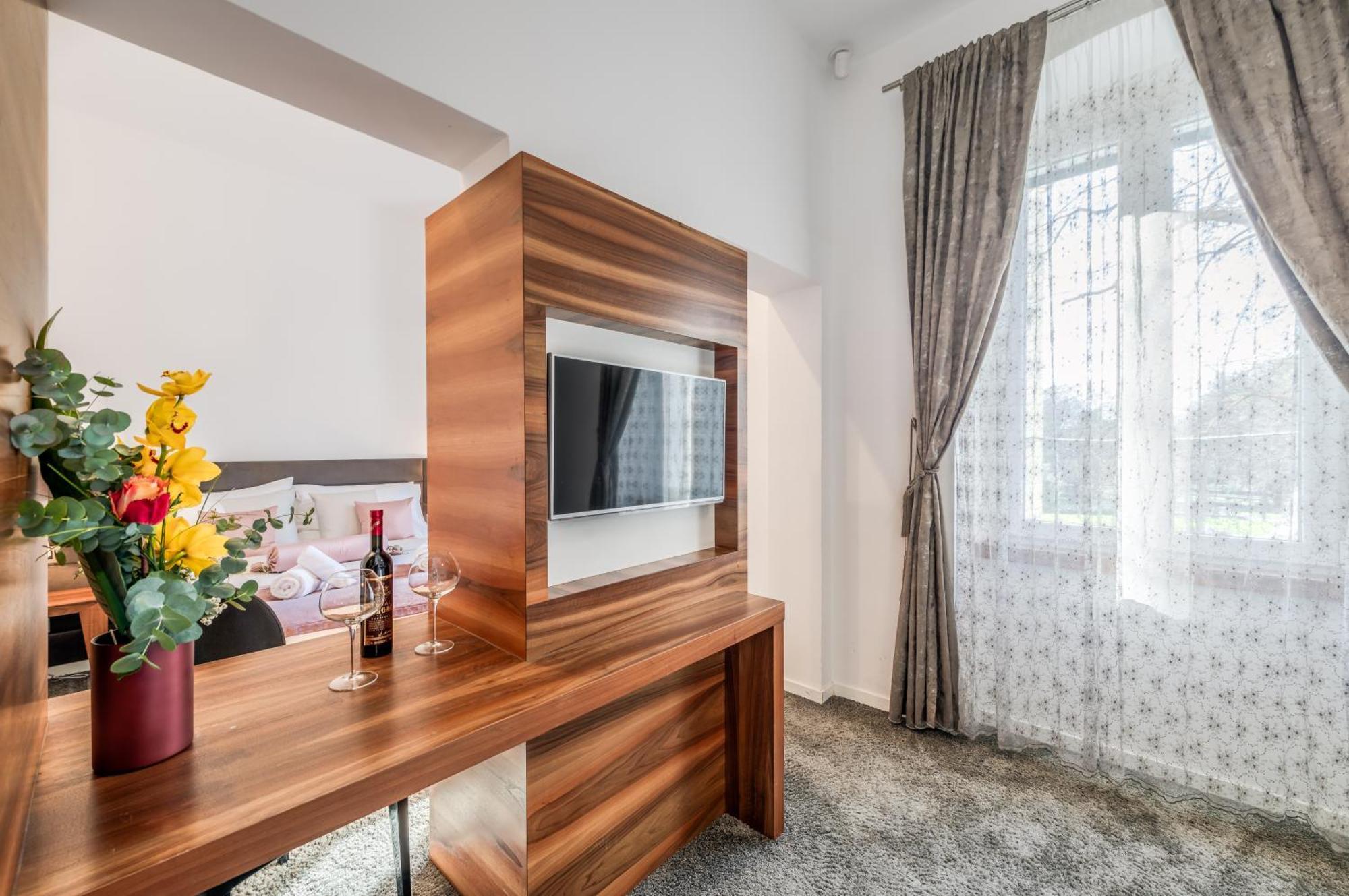 Starlight Luxury Suites Split Extérieur photo