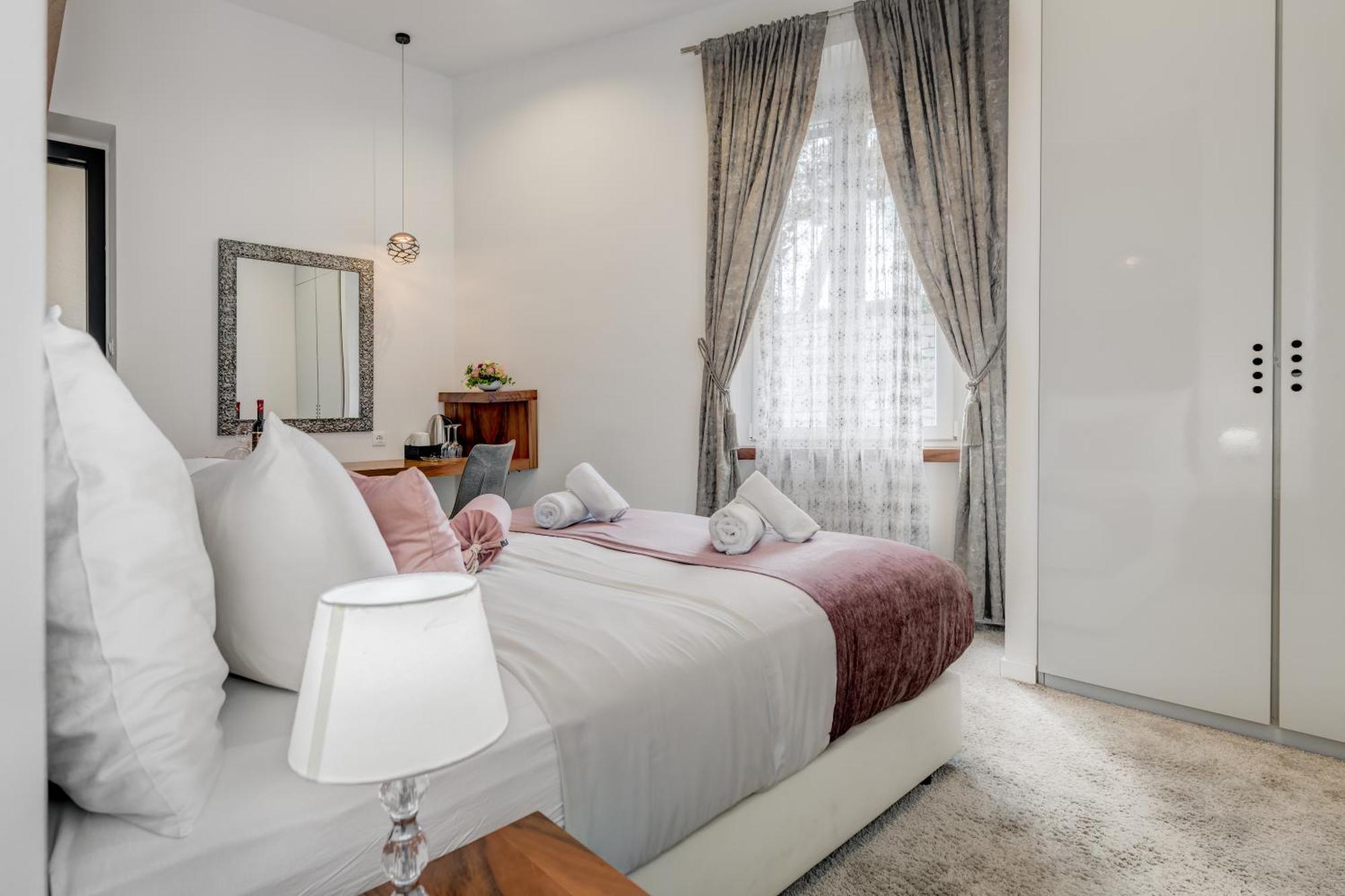 Starlight Luxury Suites Split Extérieur photo