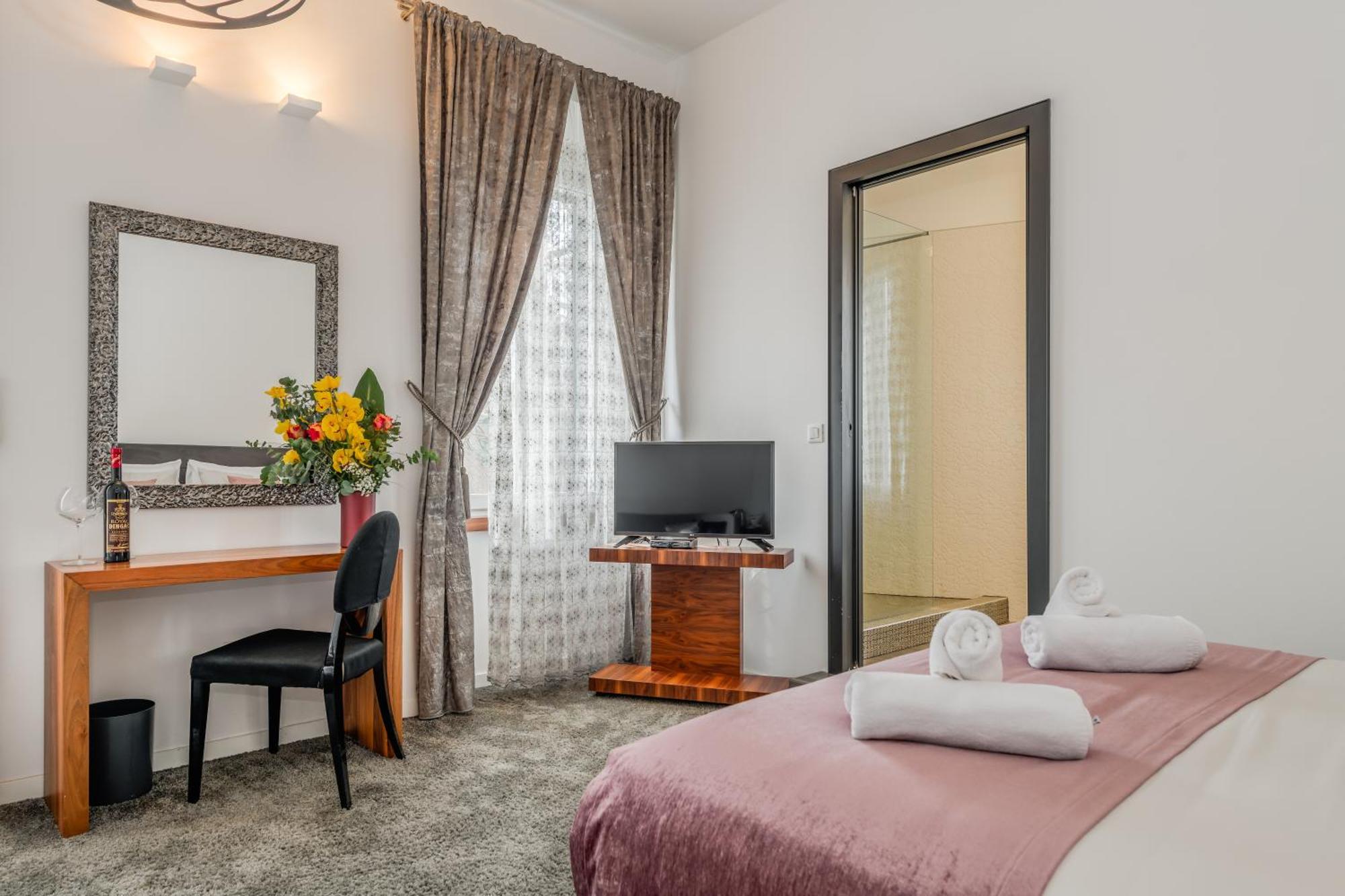Starlight Luxury Suites Split Extérieur photo